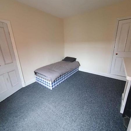 2 Bedroom House - Hopefield Road 莱切斯特 外观 照片