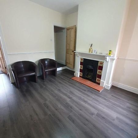 2 Bedroom House - Hopefield Road 莱切斯特 外观 照片