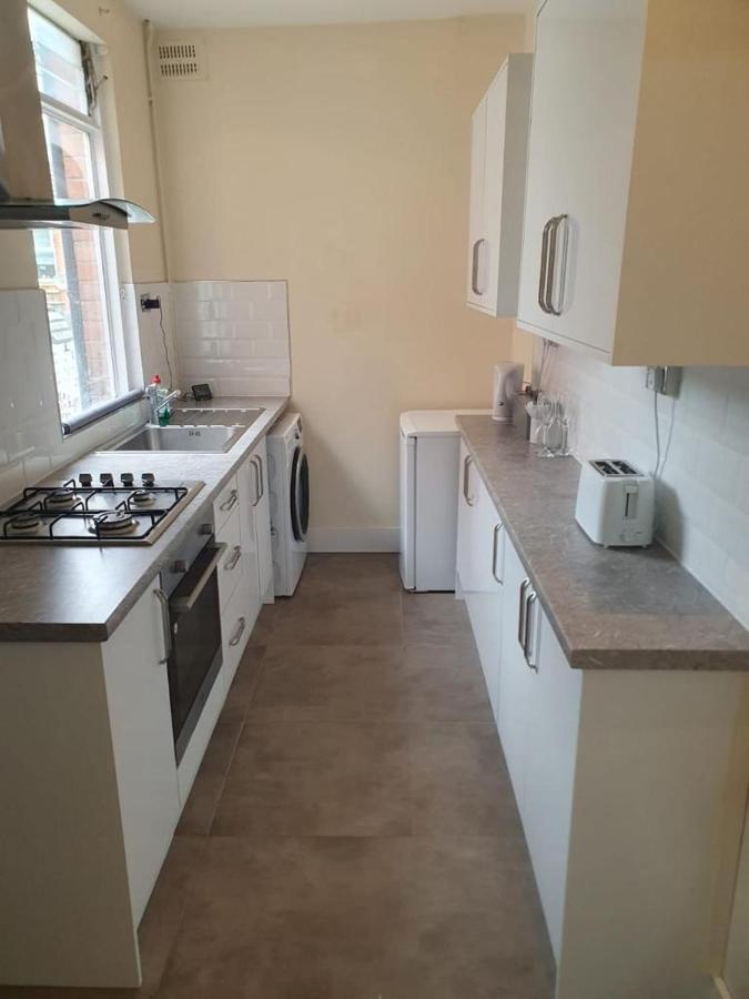 2 Bedroom House - Hopefield Road 莱切斯特 外观 照片