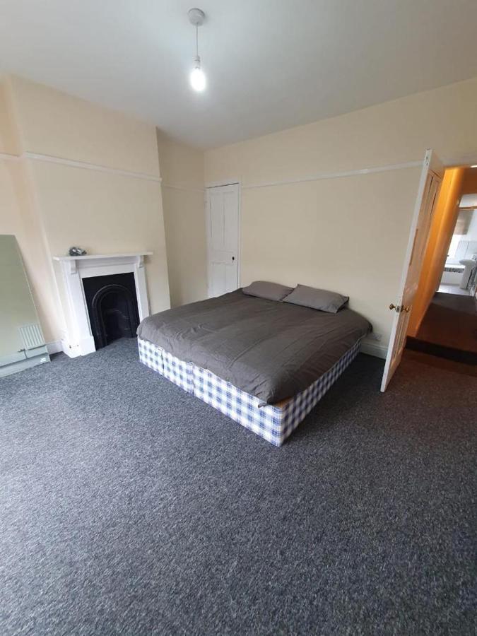 2 Bedroom House - Hopefield Road 莱切斯特 外观 照片